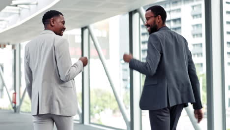 Handshake,-happy-or-business-people-fist-bump