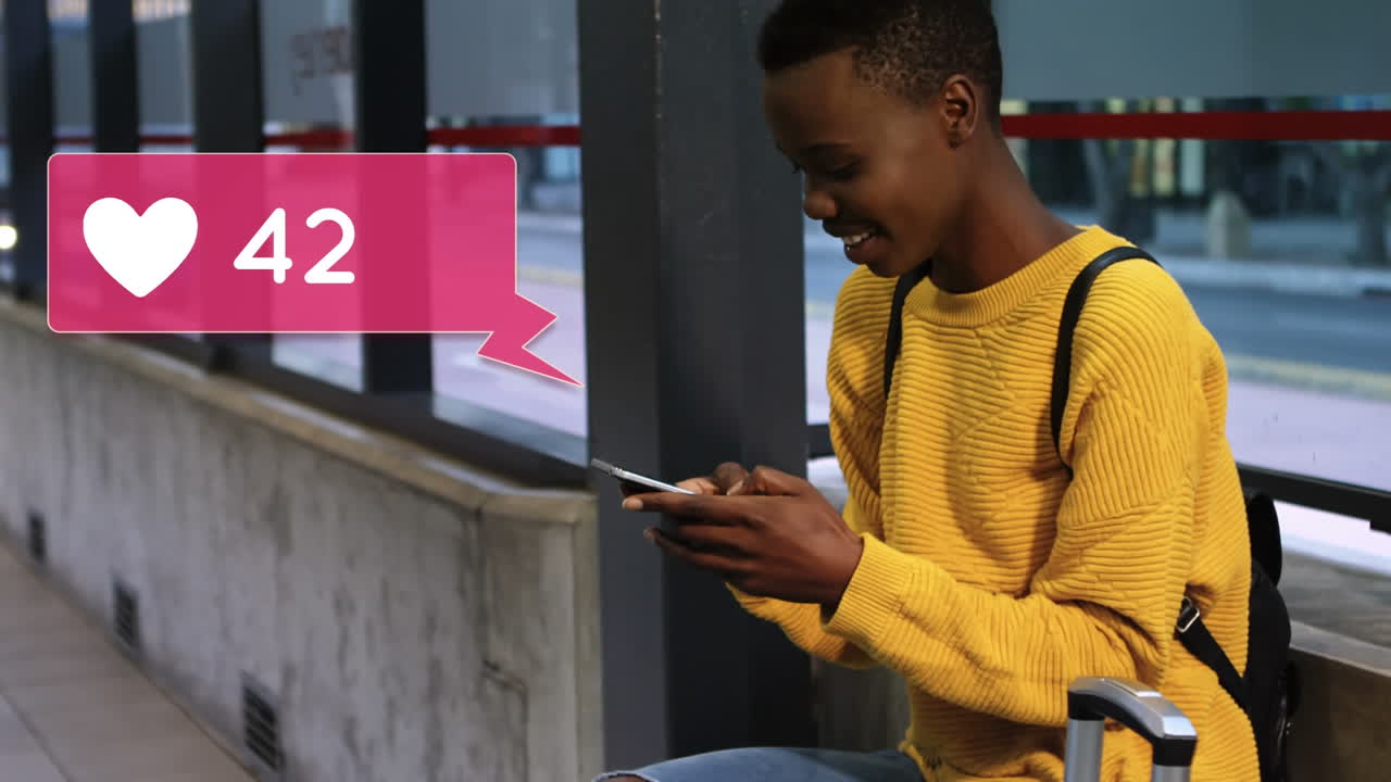 소셜 미디어에서 문자 메시지를 보내는 여성