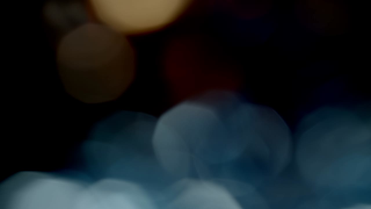la luz filtra imágenes de 4k, superposiciones de bokeh con brillo de lente, fondo de llama quemada, efecto de rayos de destello