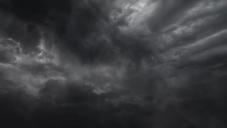 Blick-Auf-Gewitter-Und-Dunkle-Wolken-Am-Himmel