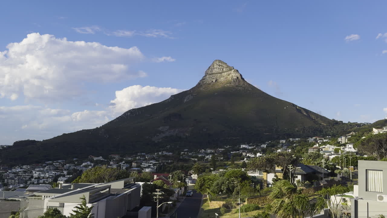 프 베이, 케이프타운, 남아프리카 공화국에서 사자 머리 산의 을 확대합니다.