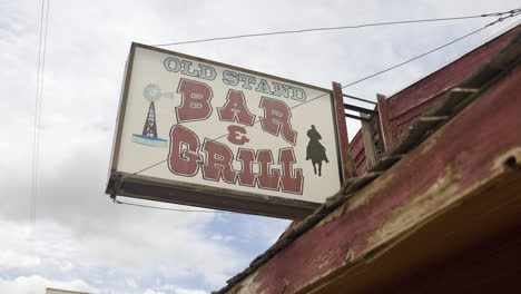 old stand bar & grill sign