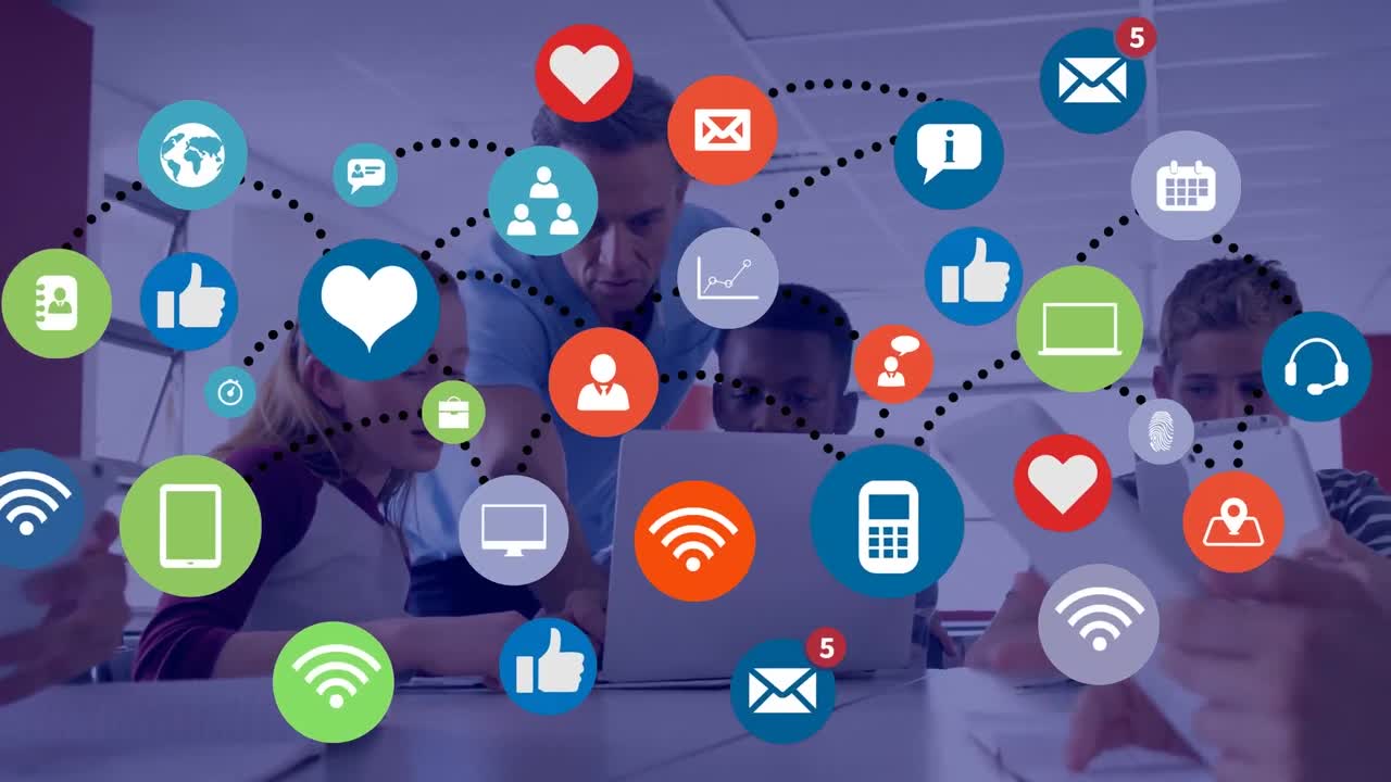 red de iconos digitales contra el maestro caucásico y los estudiantes diversos que usan portátiles en la escuela