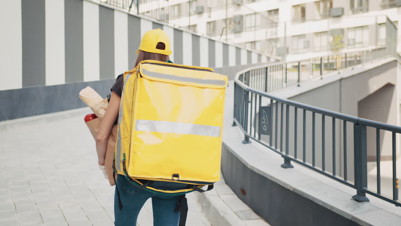 Food Delivery Person