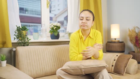 Depressive-Junge-Frau.-Die-Junge-Frau-Schaut-Aus-Dem-Fenster.