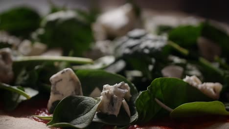 pizza with spinach and blue cheese