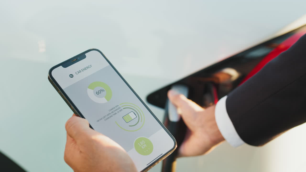 cargar un coche eléctrico con una aplicación para teléfonos inteligentes