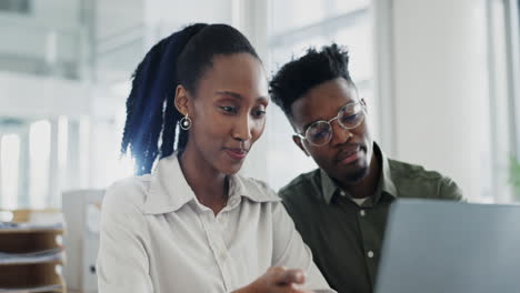 Talking,-office-and-black-people-with-a-laptop