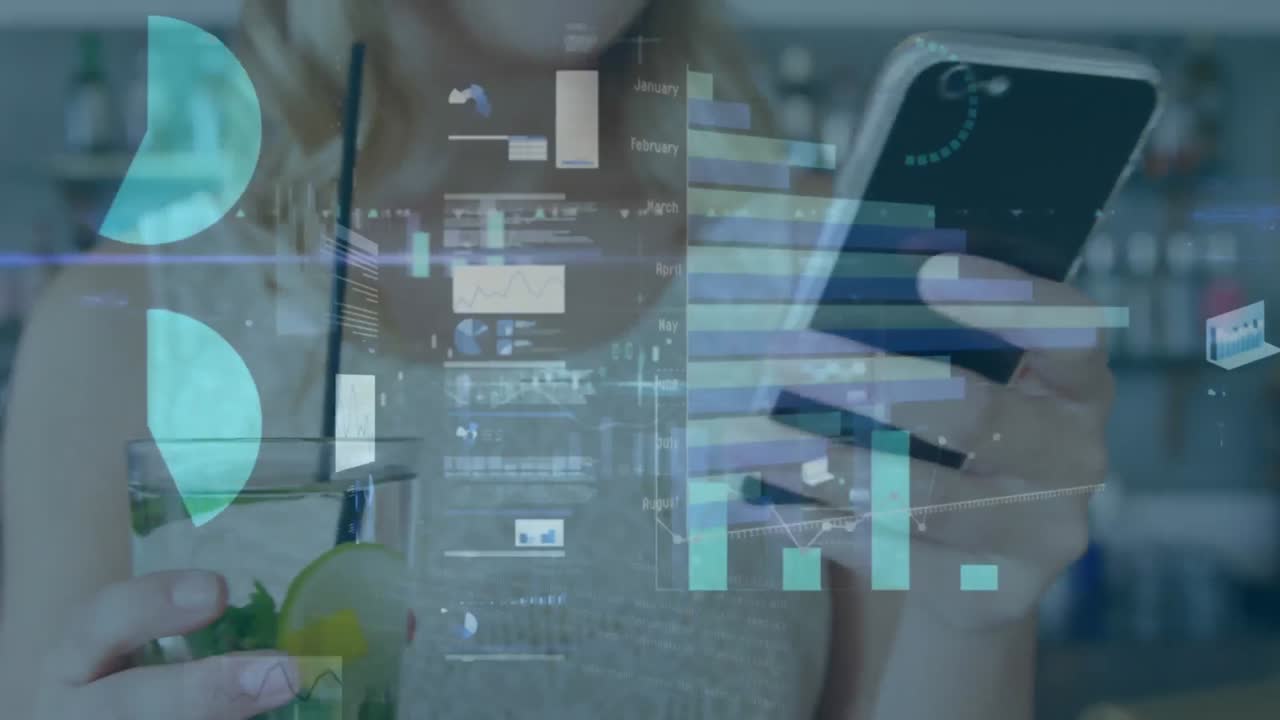 animación del procesamiento de datos financieros sobre una mujer caucásica que usa un teléfono inteligente