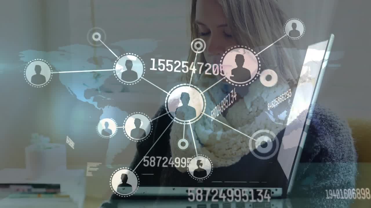 animación de procesamiento de datos y red global de iconos de personas, sobre mujer usando tableta