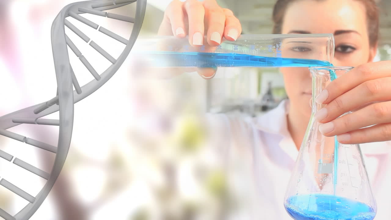 animación de una cadena de adn girando sobre una científica en el laboratorio
