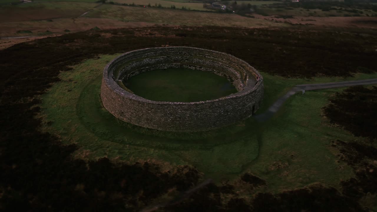 grianan de aileach ring fort, donegal, irlanda. ¿dónde está su casa?