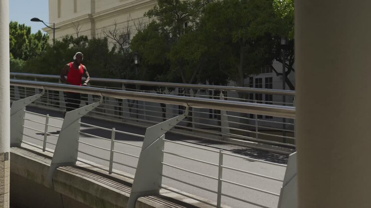 Man exercising in an urban setting