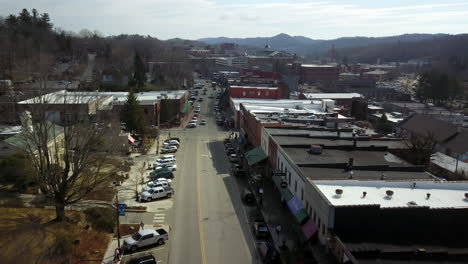 toma aérea de la ciudad de boone, carolina del norte