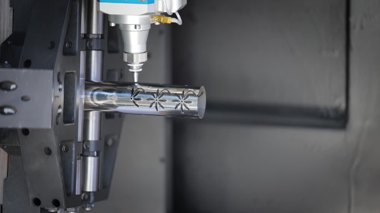 금속의 cnc 레이저 및 가스 절단, 현대 산업 기술.