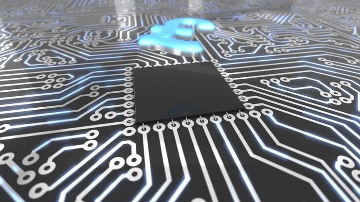 Concetto di scheda madre di computer rotante blu scuro. Loop della sterlina britannica 4K.