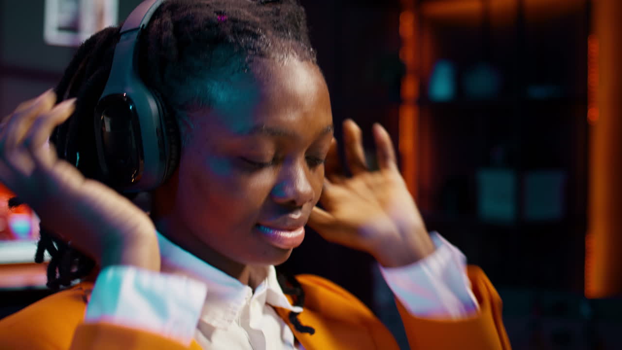 College student listens to teacher giving a lecture on online webinar class