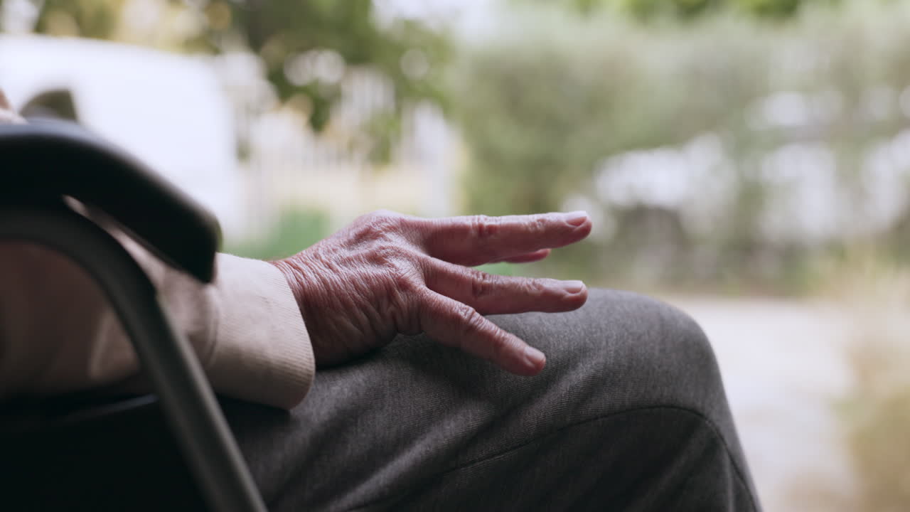 손, 은퇴 및 고령자