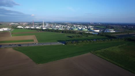 Aerial-shot-of-Gunvor-Refinery-east-of-Ingolstadt-with-Autobahn-A9,-Bavaria,-Germany