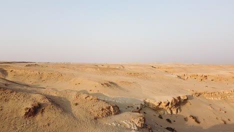 Acantilados-En-El-Desierto-árabe-De-Kuwait