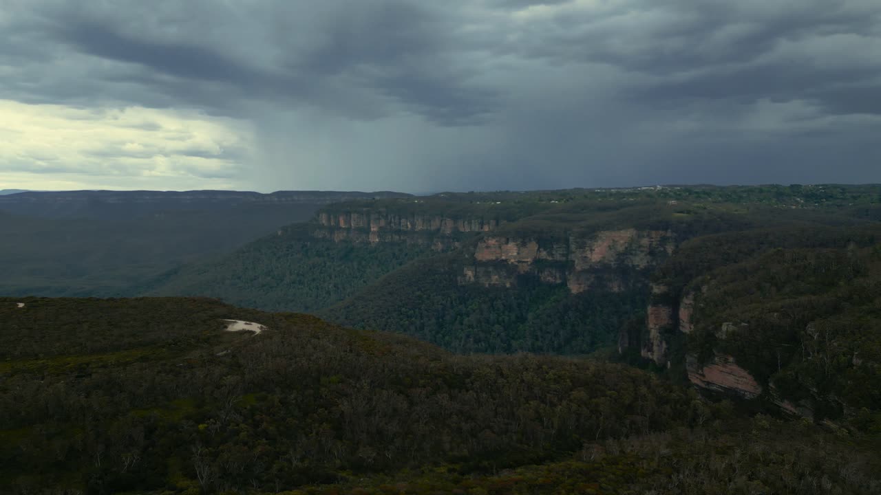 parque nacional de las montañas azules selva selva tropical bosque de árboles de goma cerca de sydney, australia