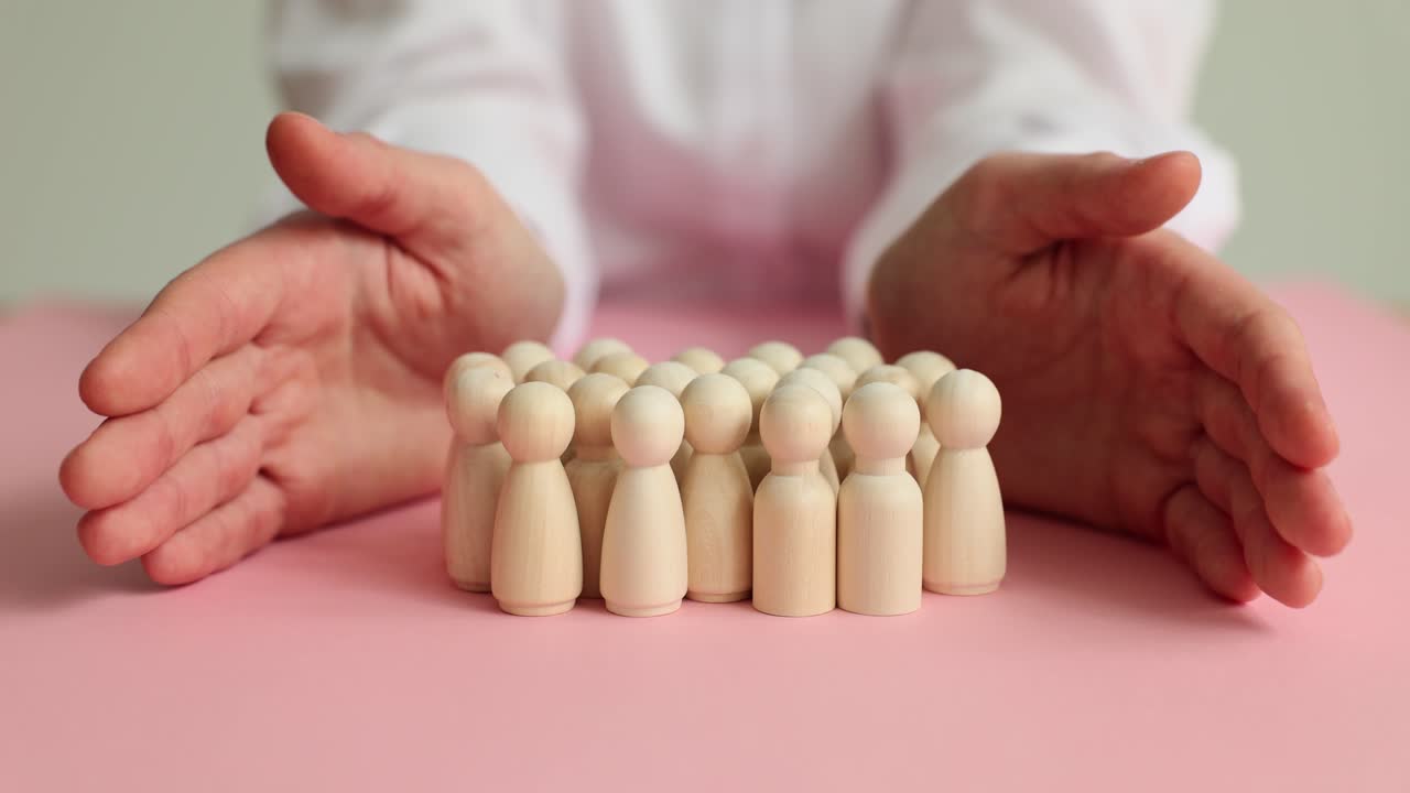 Protection of a group of people