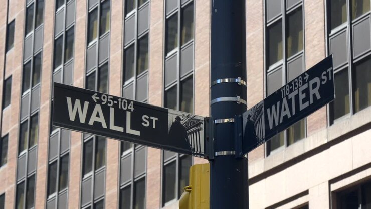 Close up Wall Street Sign