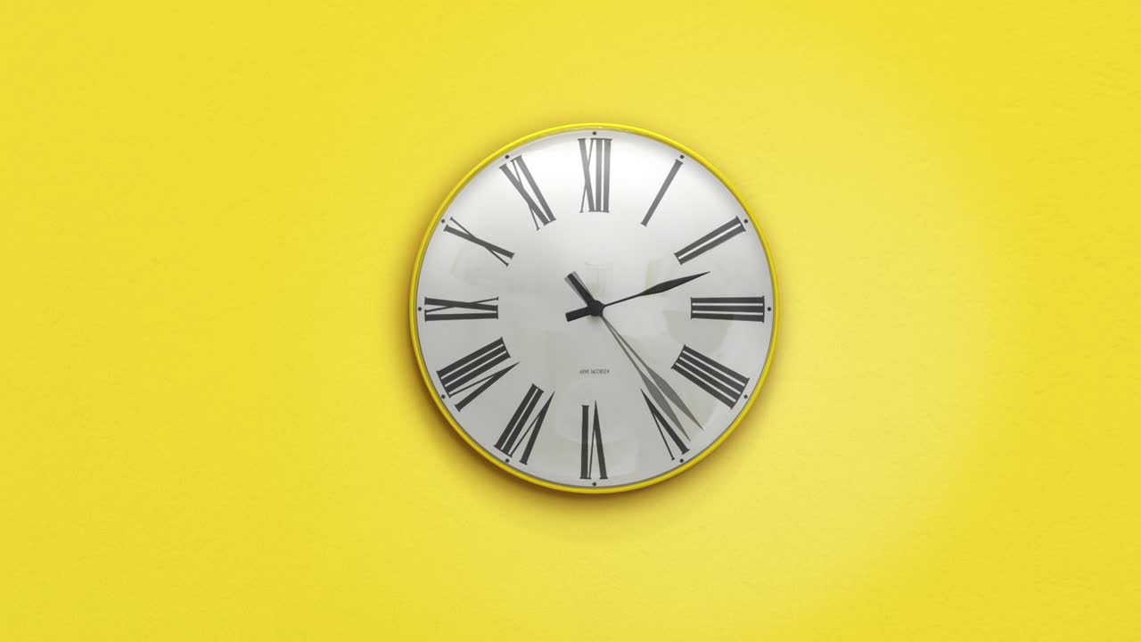 reloj en la pared cerrar 24 horas lapso de tiempo