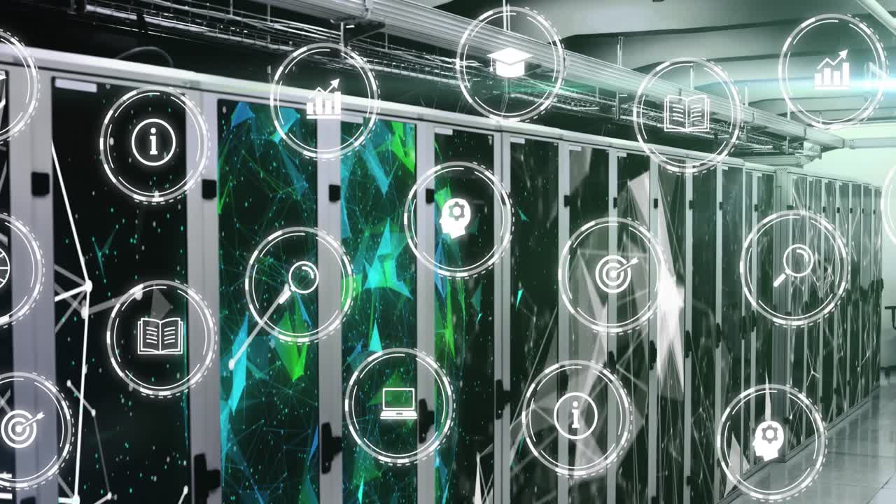 animación de múltiples iconos digitales y redes de plexus contra la sala de servidores de computadoras