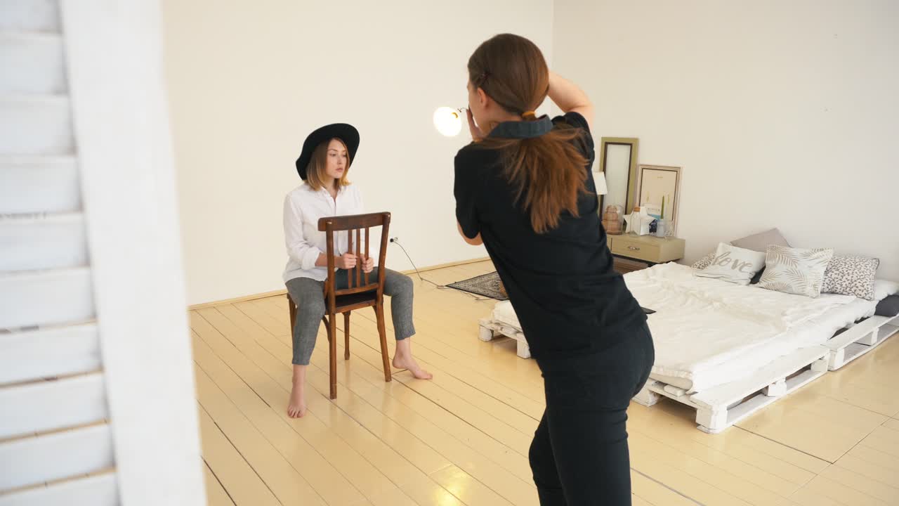 침실에서 사진 촬영