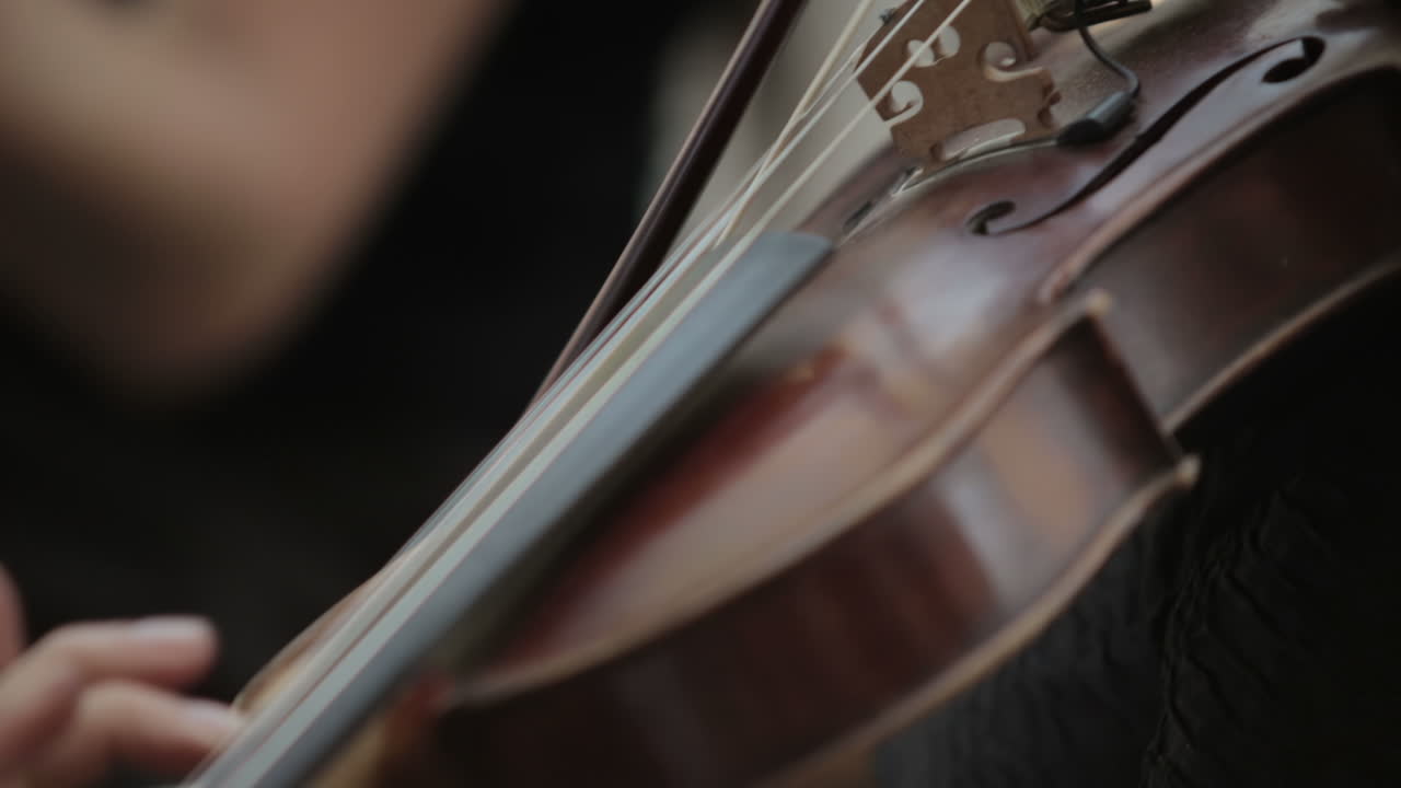 Playing the violin closeup