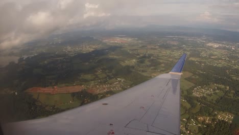 Jetflug-Durch-Wolken-Von-Innen-Gesehen