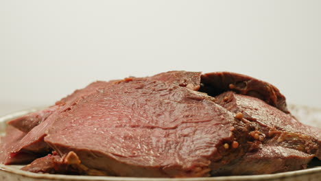 sliced cooked meat