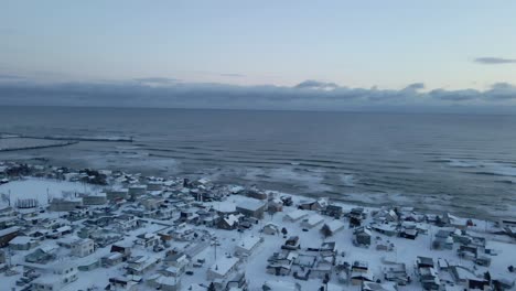 Seafront-houses-on-coast-of-Hokkaido-island-in-Japan