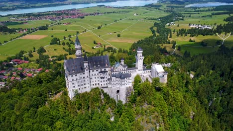 neuschwanstein castle bavarian alps germany