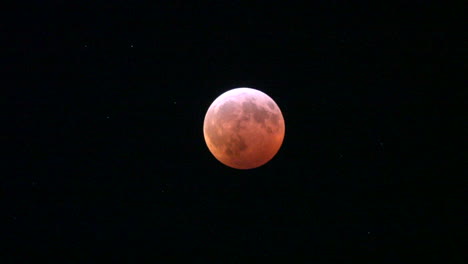 el eclipse lunar de luna de lobo de sangre llena del 20 de enero de 2019