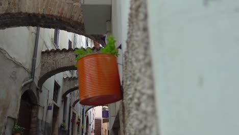 Many-flying-buttresses-made-of-bricks-over-an-alleyway-of-Spoleto-in-Umbria