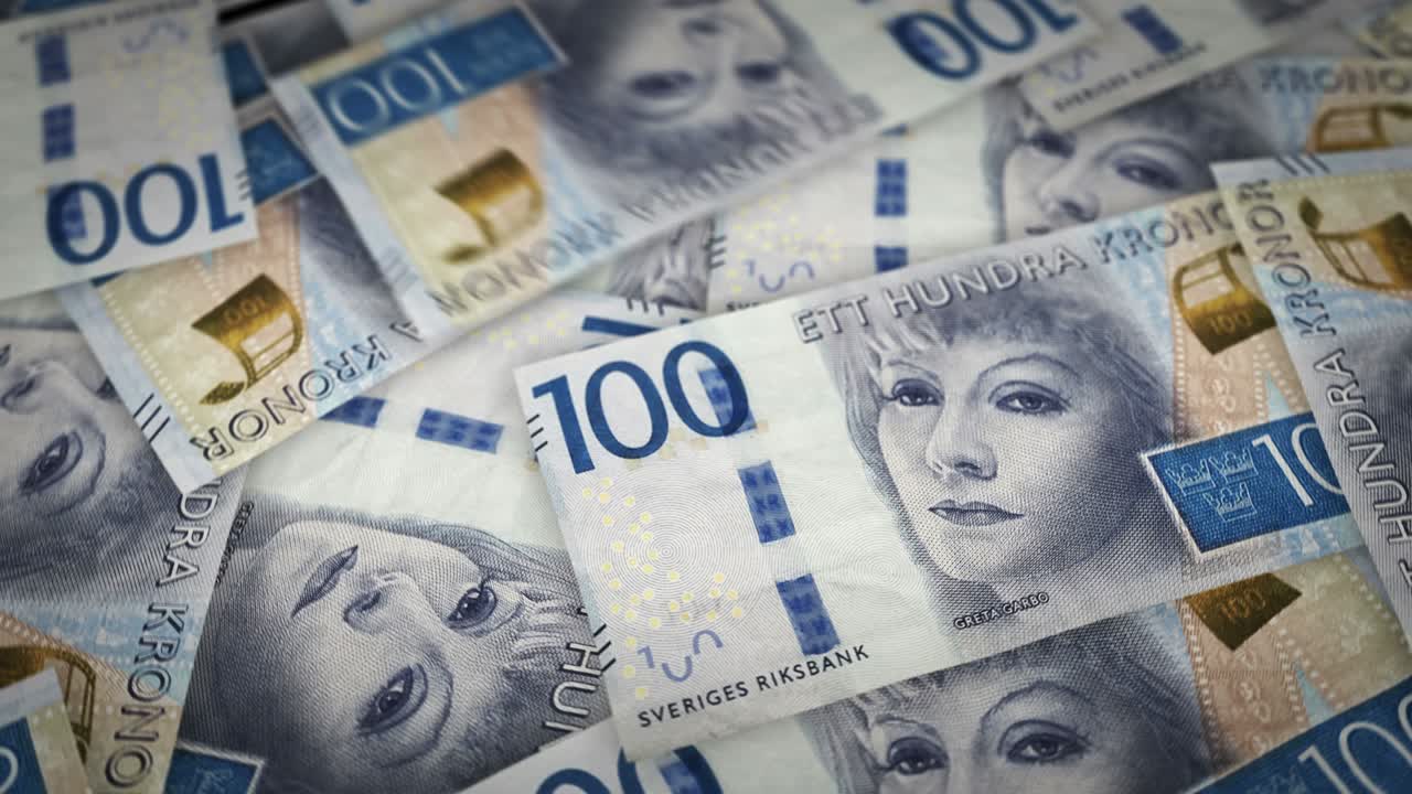 스웨덴 크로네 (swedish krone) 는 돈의 어리로 성장하고 있습니다.