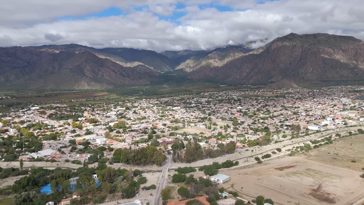 cafayate, provincia de salta, en argentina, avión no tripulado 4k