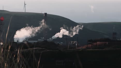 Zeitlupenfilm-Einer-Industriellen-Stahlwerksfabrik