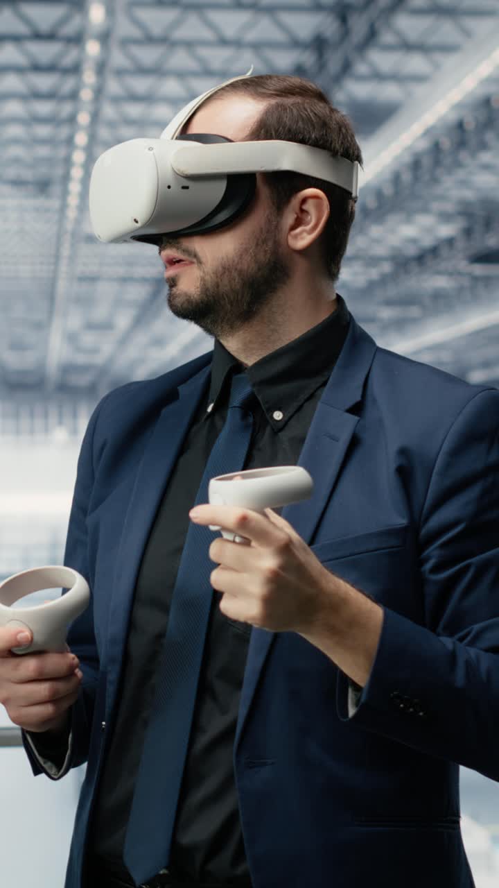 Vertical video Monitoring semiconductors production, virtual reality simulation and workers