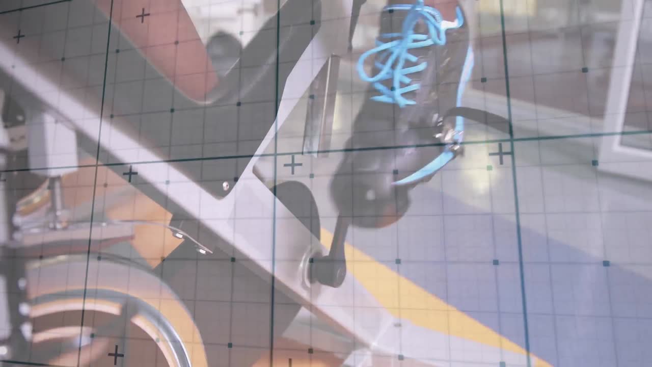 체육관 에서 운동 하는 여자 위 에 있는 사각형 을 가진 디지털 인터페이스 의 애니메이션