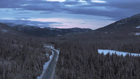 El-Silencio-Del-Invierno-Sobre-Crowsnest-Cerca-De-Castlegar.