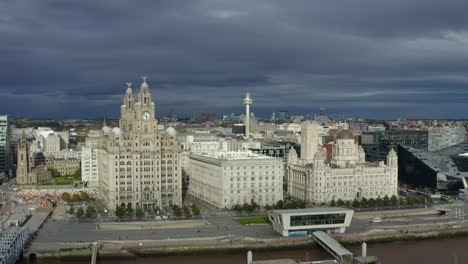 Drone-Shot-Pulling-Away-From-The-Three-Graces