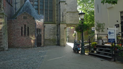 achter de kerk, saint-john church in gouda, netherlands - panning