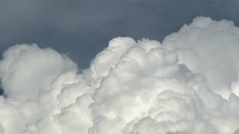 cumulus time lapse that moves with the wind