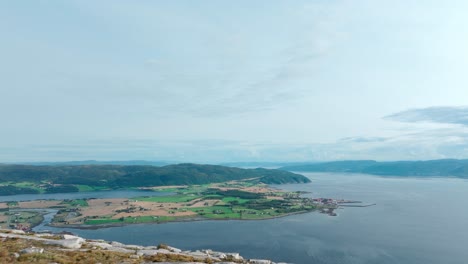 Serenely-Peaceful-Scene-of-Lake-in-Bla-heia-Mountain-in-Norway---Drone-Flying-Forward