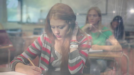 red de conexiones contra la chica caucásica que estudia en la clase en la universidad
