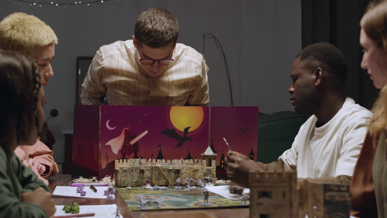 사람들이 롤게임을 준비하고 있습니다.