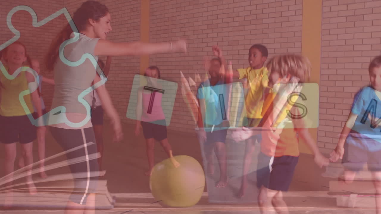 animación de piezas de rompecabezas coloridas y texto de autismo sobre escolares con el maestro